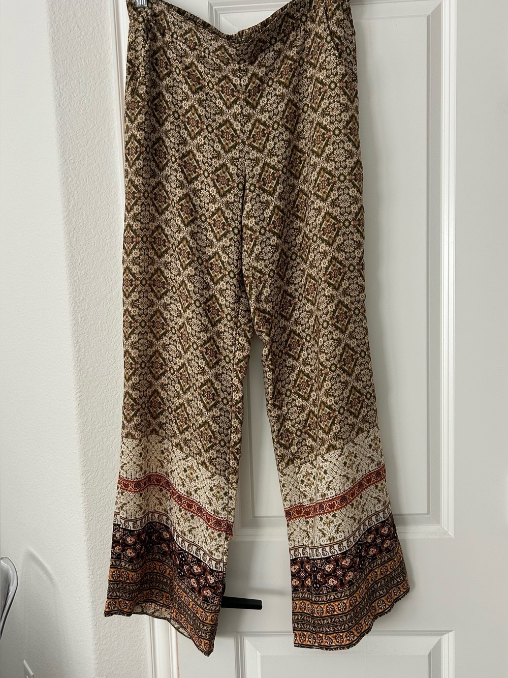 Ladies Brown and Cream Printed Wide-Leg Cropped Pants